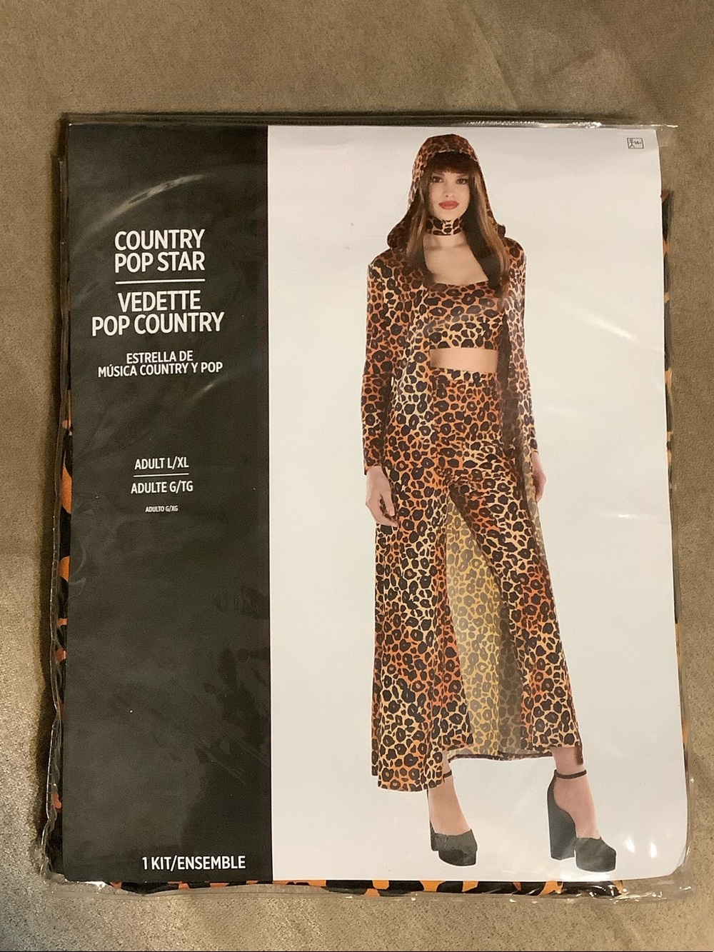 Amscan Halloween Leopard Print Hooded Scarf & Wrap in Brown and Black Size L/XL